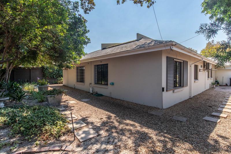 To Let 3 Bedroom Property for Rent in Constantia Western Cape